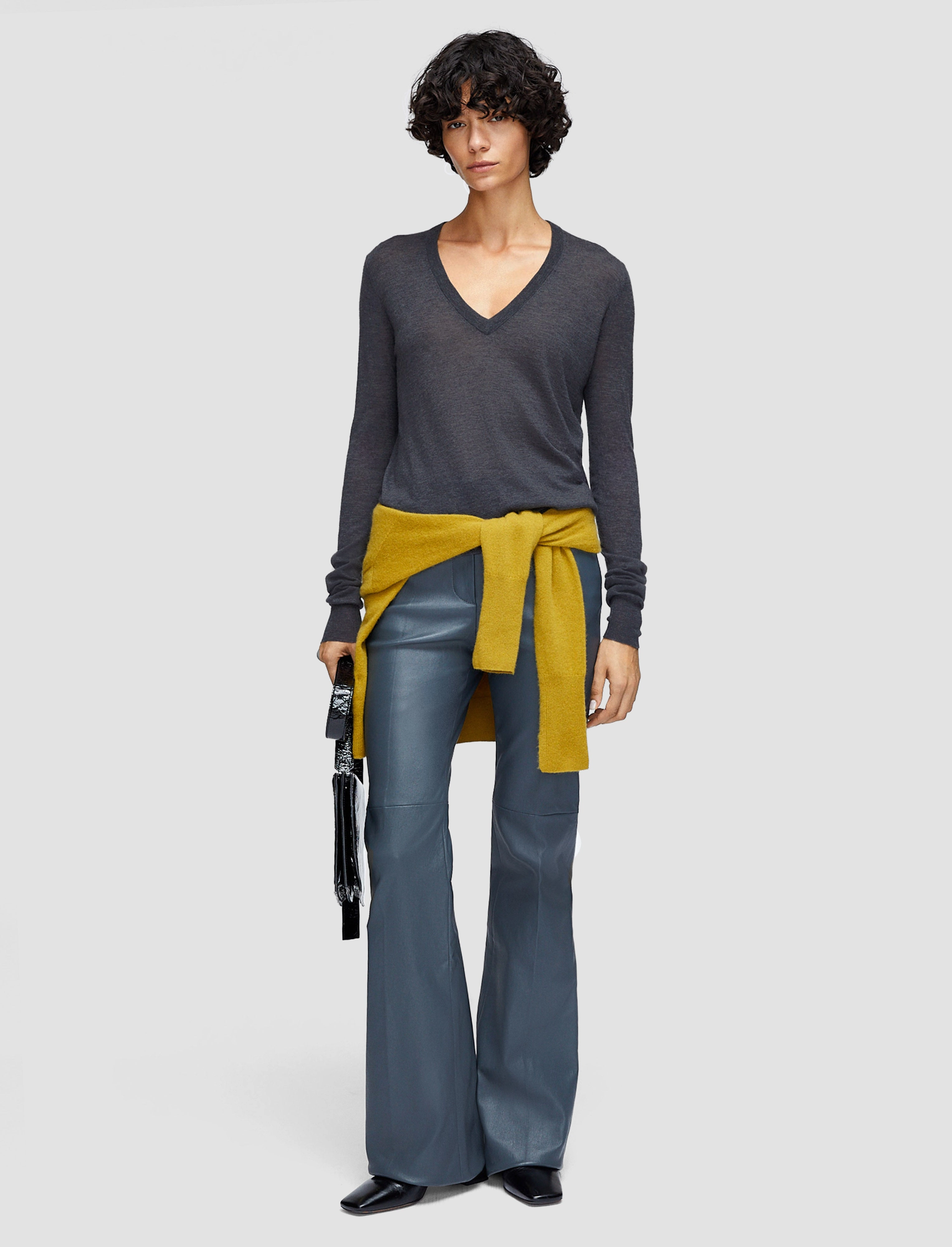 ZeroWaste Production No Season Cashair V Neck Jumper