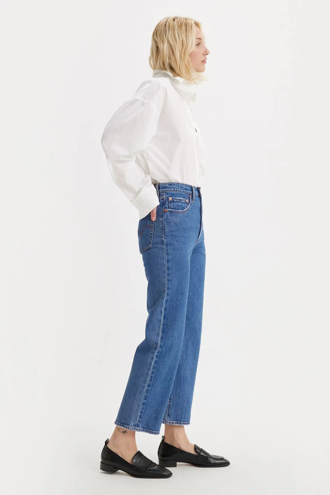 Chilly Weather Fit Ribcage Straight Ankle Jeans