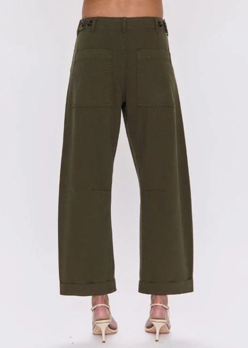 Tori Utility Pant - Sequoia Essential Look