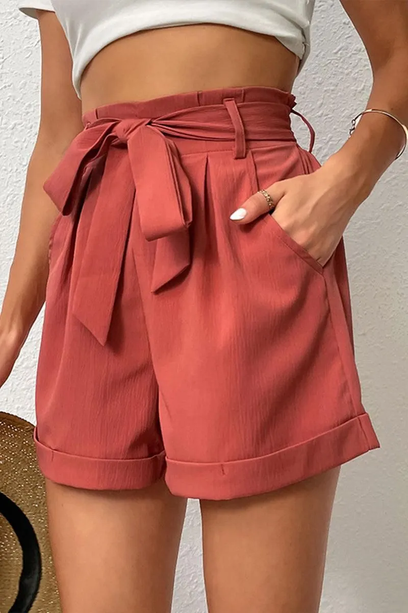 ROLL UP BOTTOM BELTED SHORT PANTS Geometric Pattern