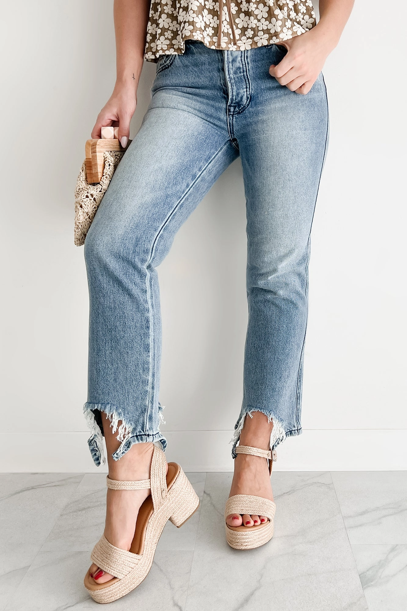 Winter Fashion No Fuss Wear Rosanna Special A Distressed Hem Dad Jeans (Medium Light)