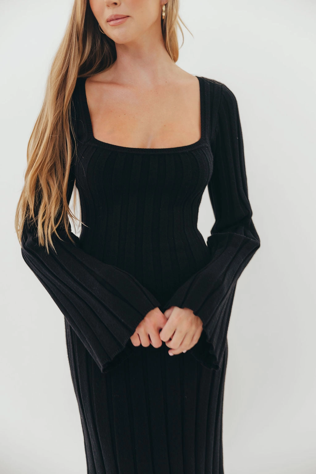 Rowan Square Neck Maxi Dress in Black High-Low-Hem