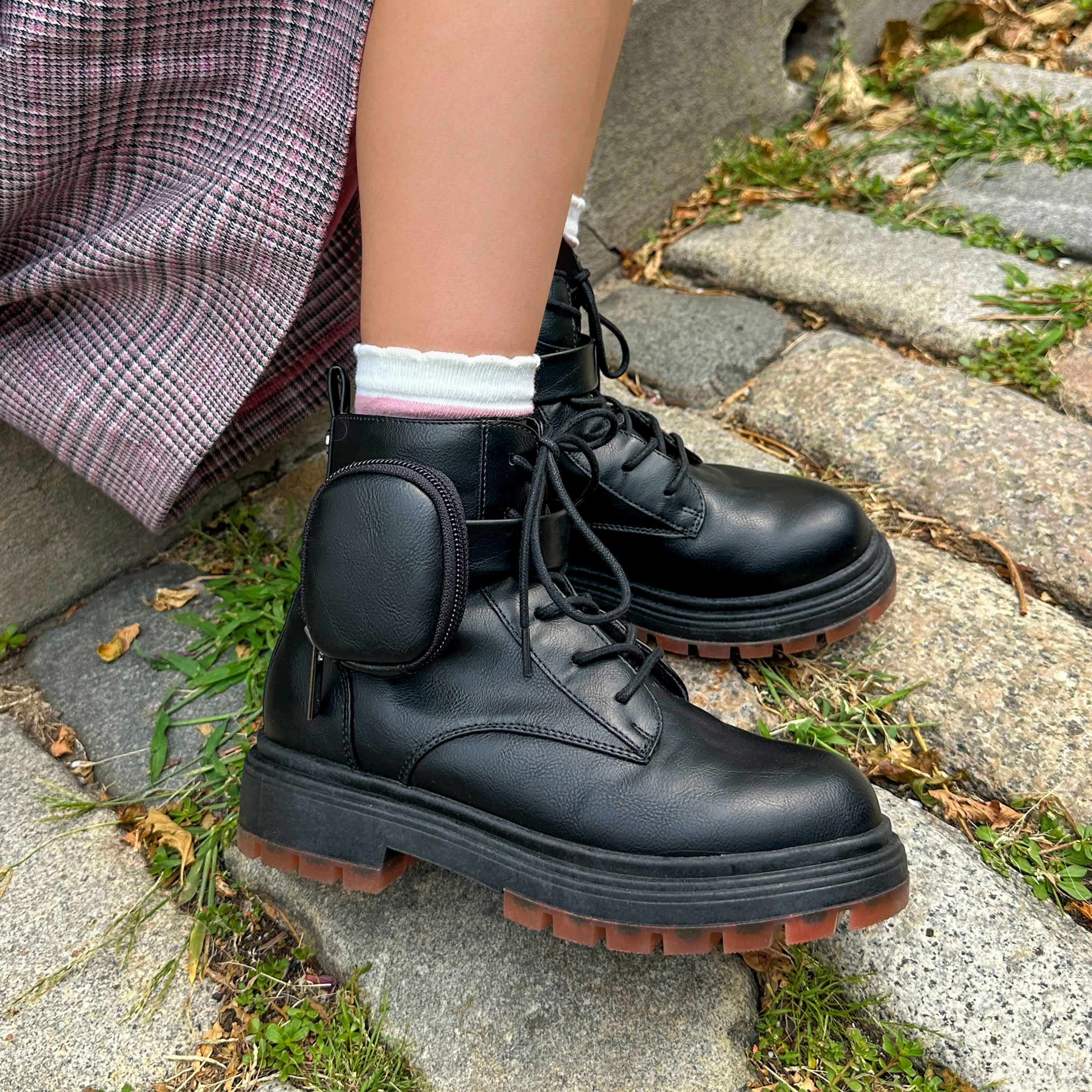 High Utility Stylish Look MILLY-BLACK