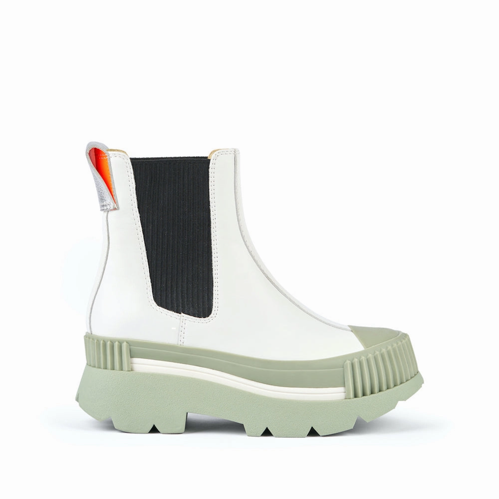 Wild Soul Low Profile Functional Minimalist ESKER CHELSEA WHITE