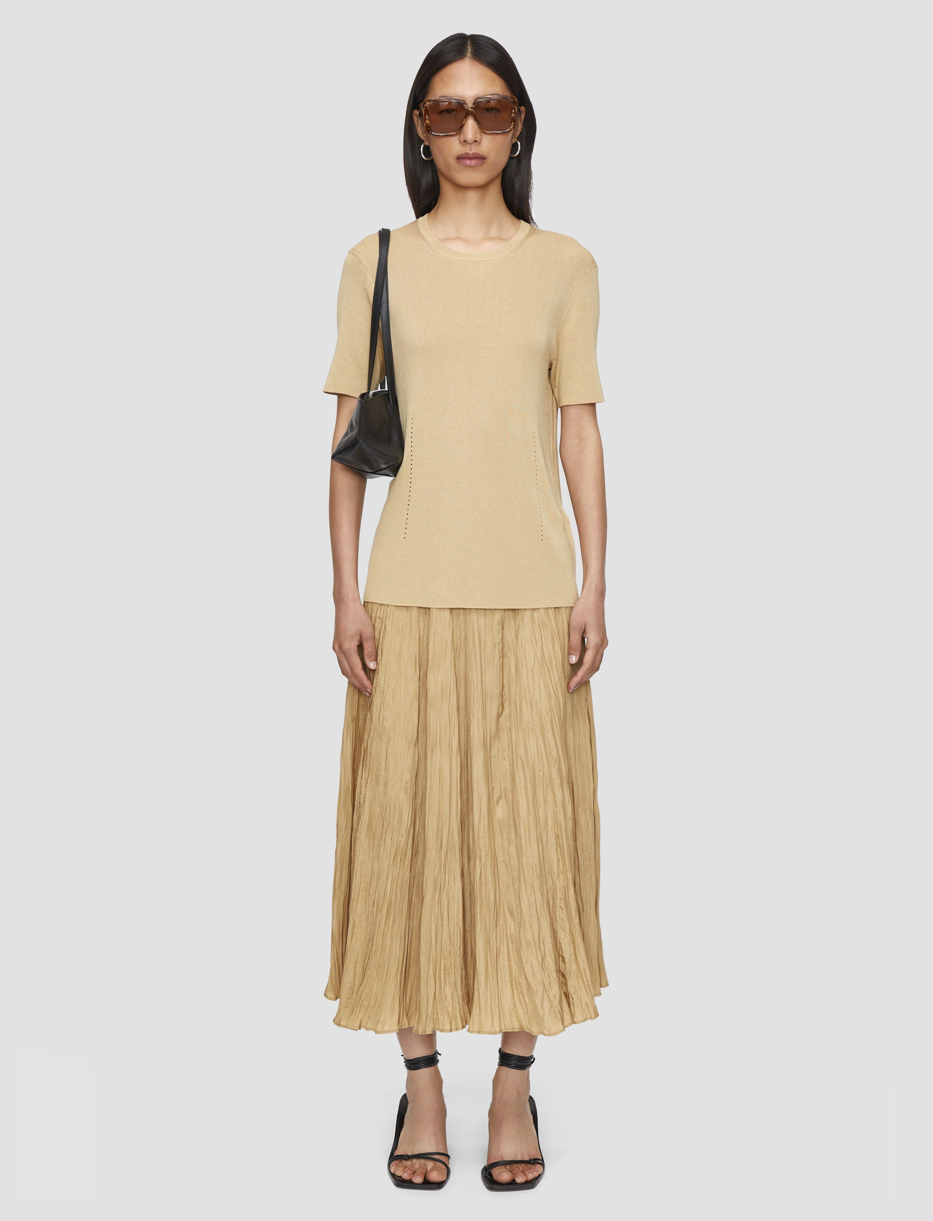 Daily Layer Seamless Stitch Construction Satiny Rib Knit Top