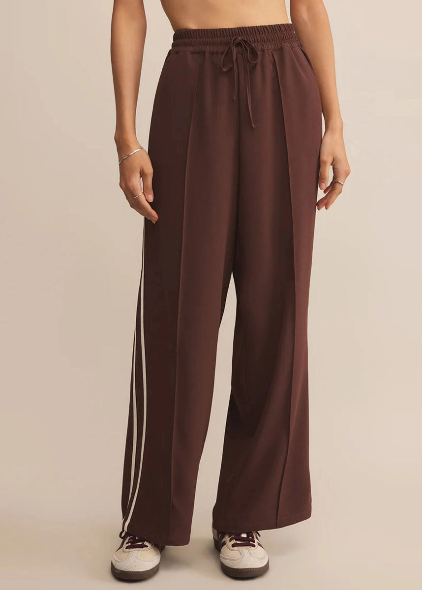Saunder Track Pant - Sandalwood Essential Layer Core Flex