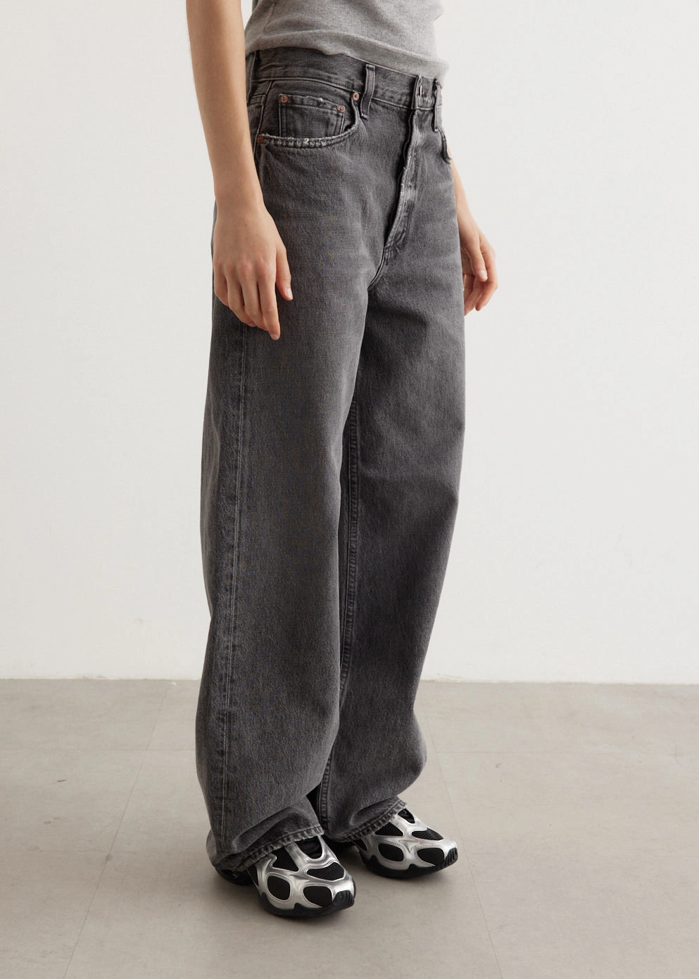 Low Slung Baggy Jeans Travel Style Rainy Day Winter Warmth Autumn Days