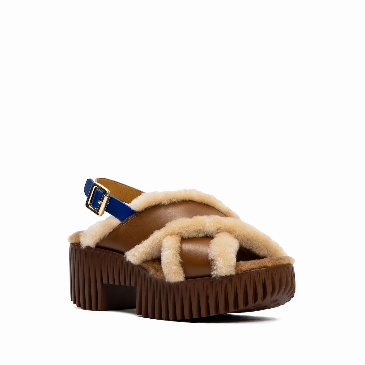 PLIA PUFFY BROWN Toe Space Sporty Design
