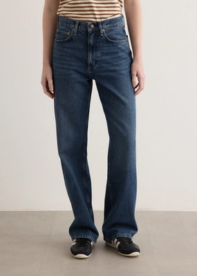 Nature Lover Outdoor Adventure Autumn Days Simple Outfit Shea High-Rise Relaxed Straight Jeans