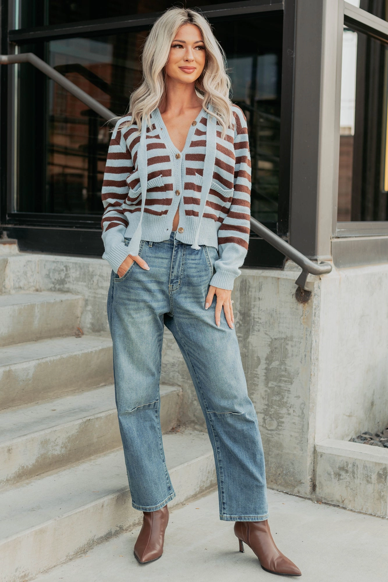 ExpandableSideGussets Spring Layer Sinking In Striped Knit Hooded Cardigan (Light Blue)