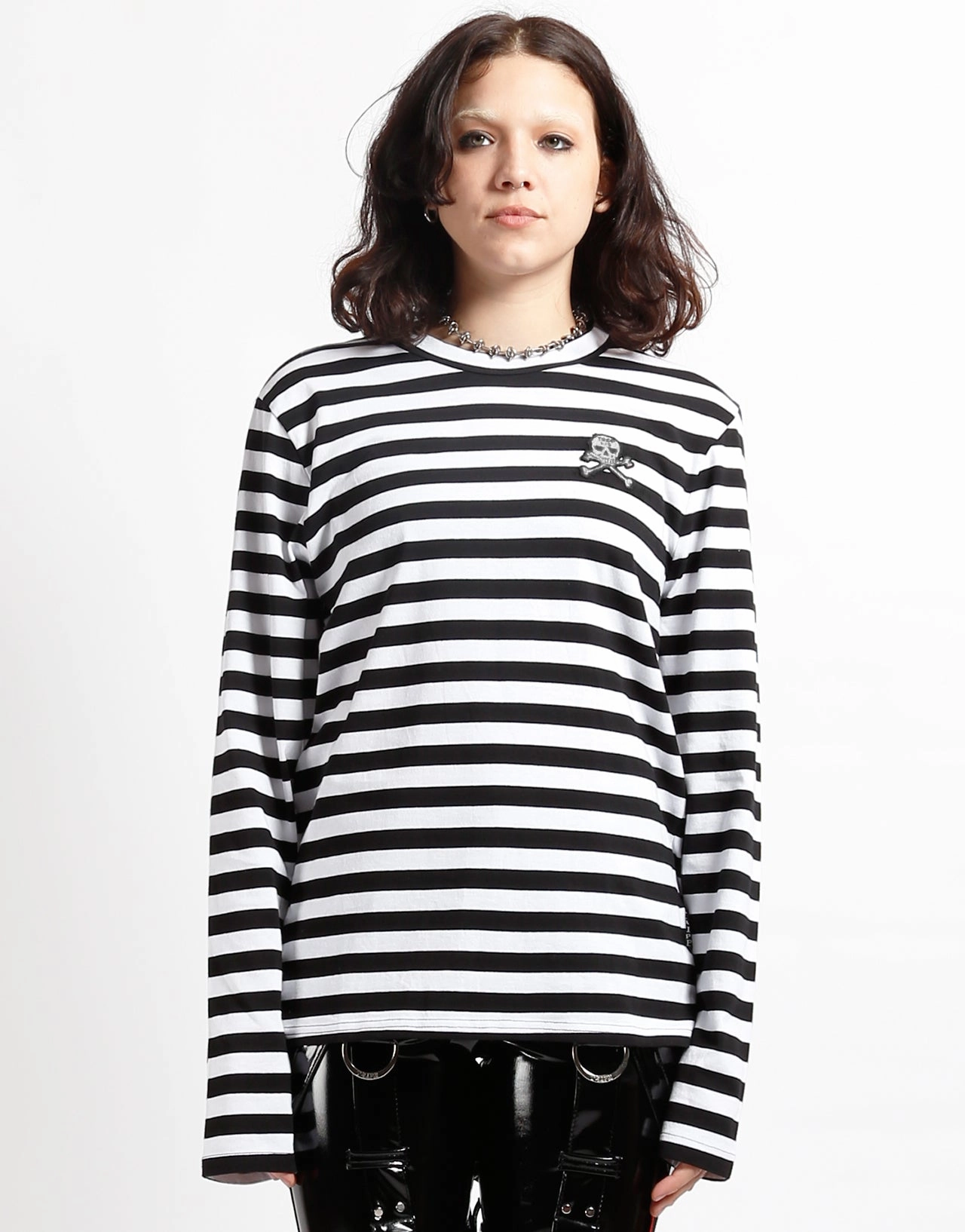 Wrinkle Resistant SKULL STRIPE KNIT TOP BLACK/WHITE
