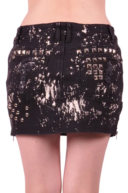 Studded Patch Skirt Basic Look