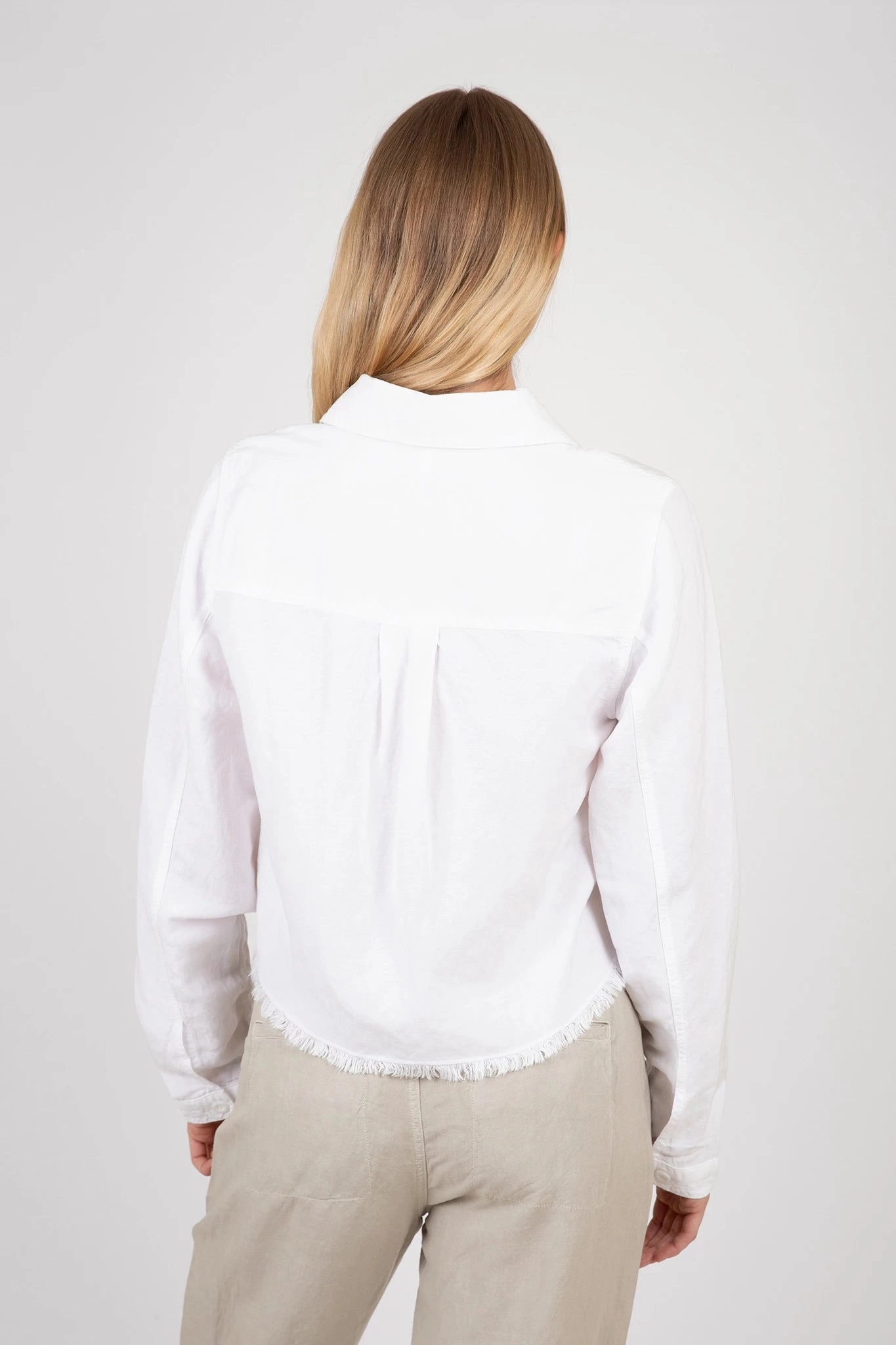 suitable for award ceremonies Lily Frayed Hem Jacket