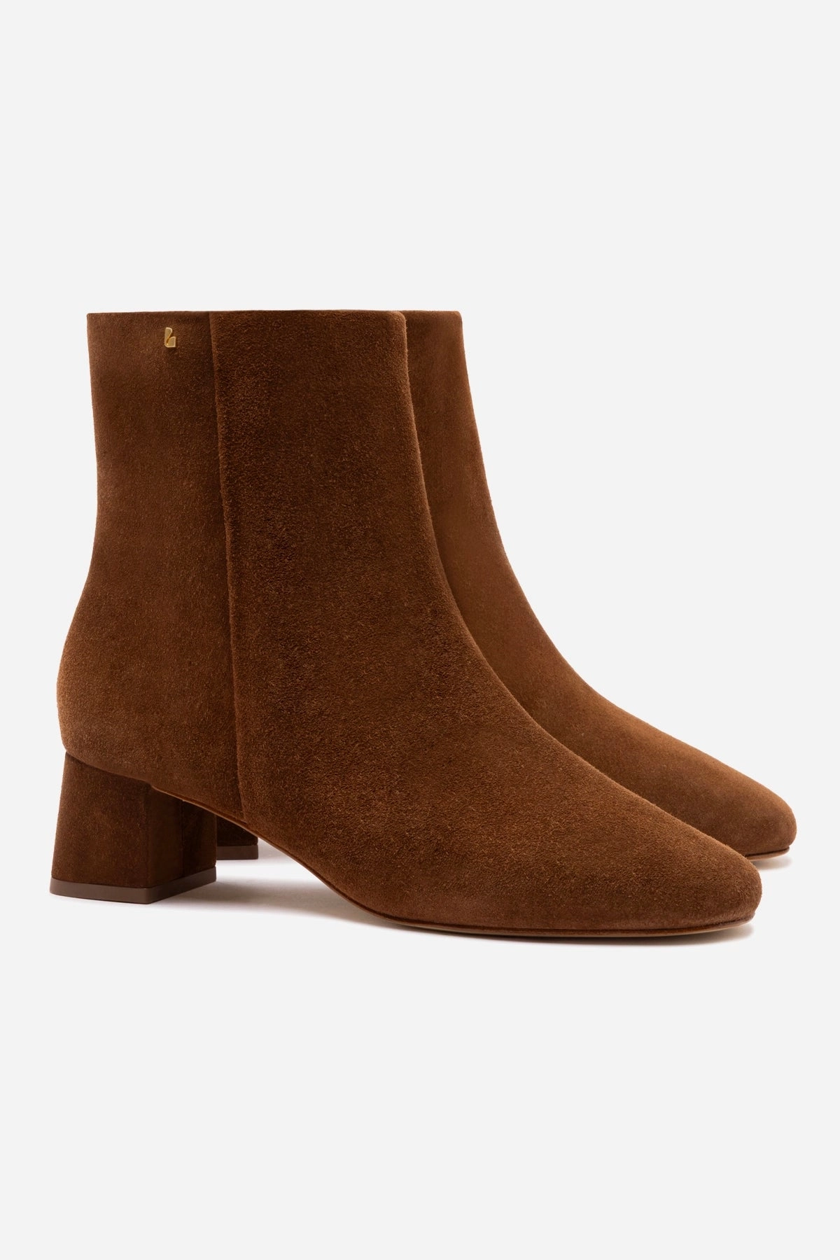Resistant Layer Eco Material Cold Weather Commuter Mini Edie Boot In Burnt Umber Suede