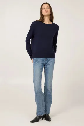 Sloane Cashmere Pullover Fashion-Forward Look