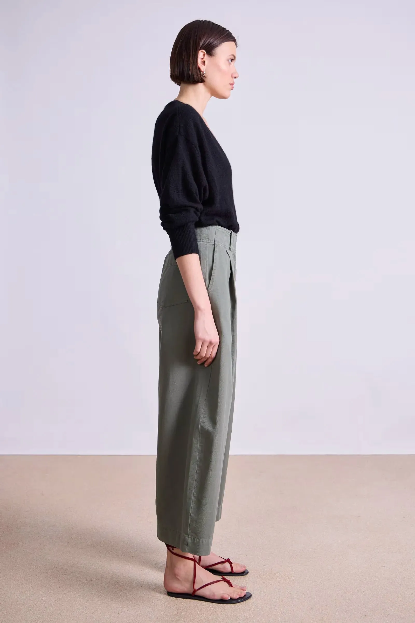Low Bulk Material Cropped Cybil Trouser
