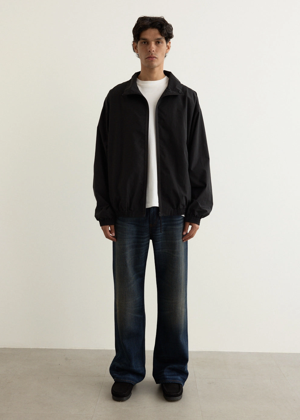 Smooth zipper closure Daily Essential 2021M Yoyogi Jeans