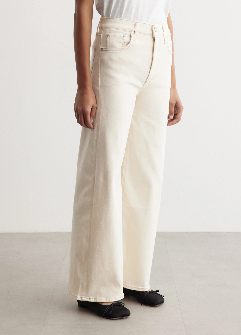 Modern Minimalist Rainy Day Neat And Easy Sofie Crop Jeans