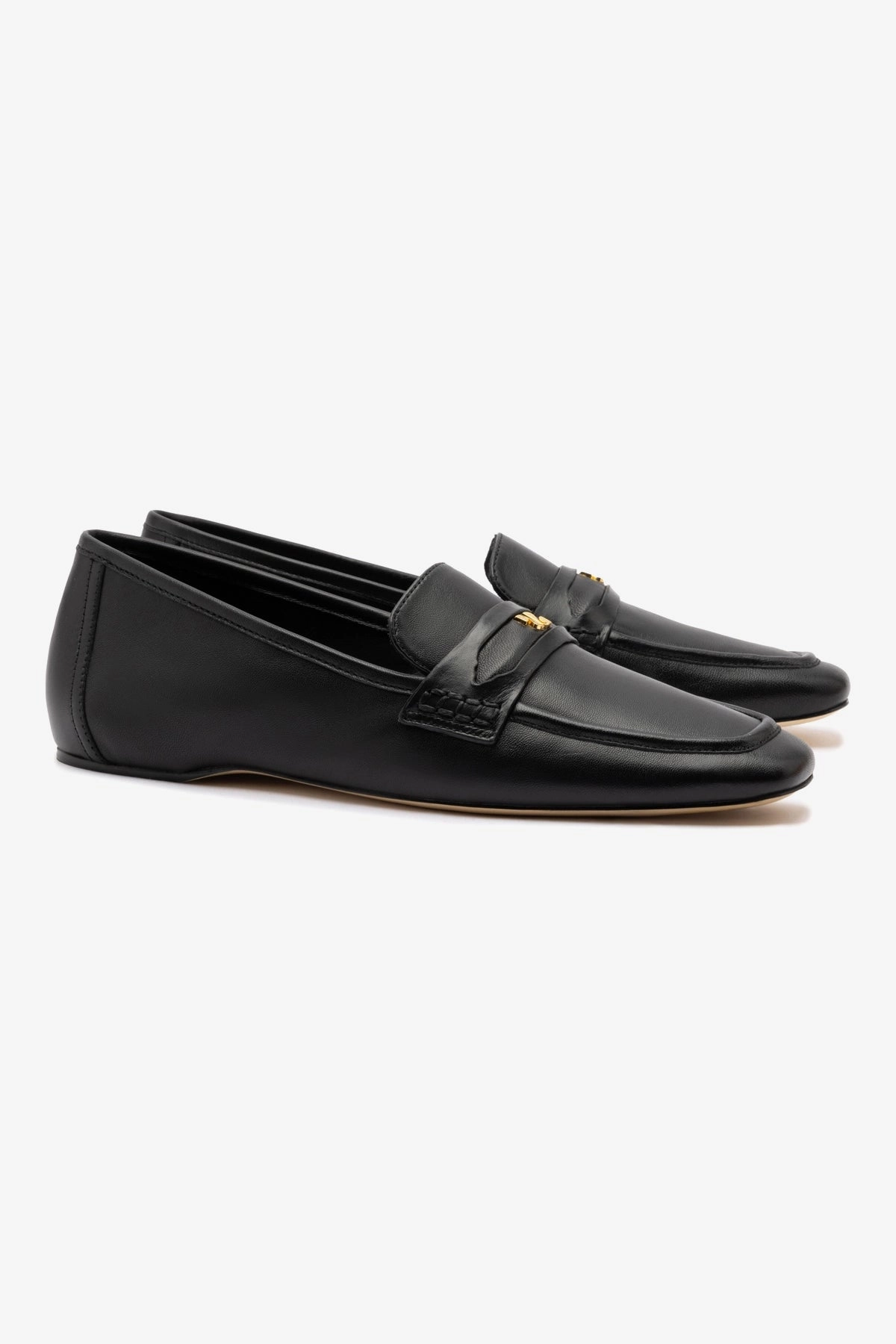 Comfy Flow Travel Suki Flat Loafer In Black Leather