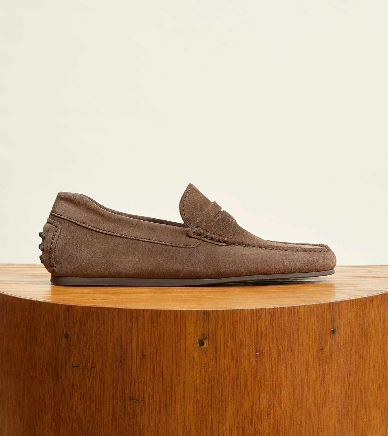 Soft Hold Relaxed Cushioning Decker