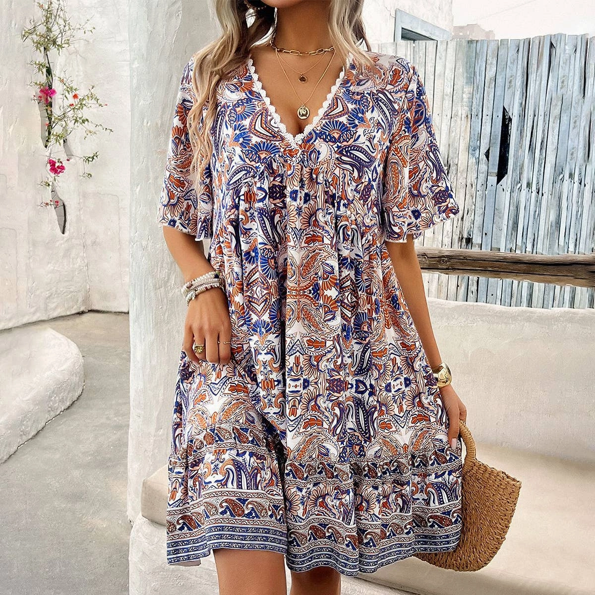 Trend Fit CASUAL HOLIDAY PRINT V-NECK DRESS_CWDSD3738