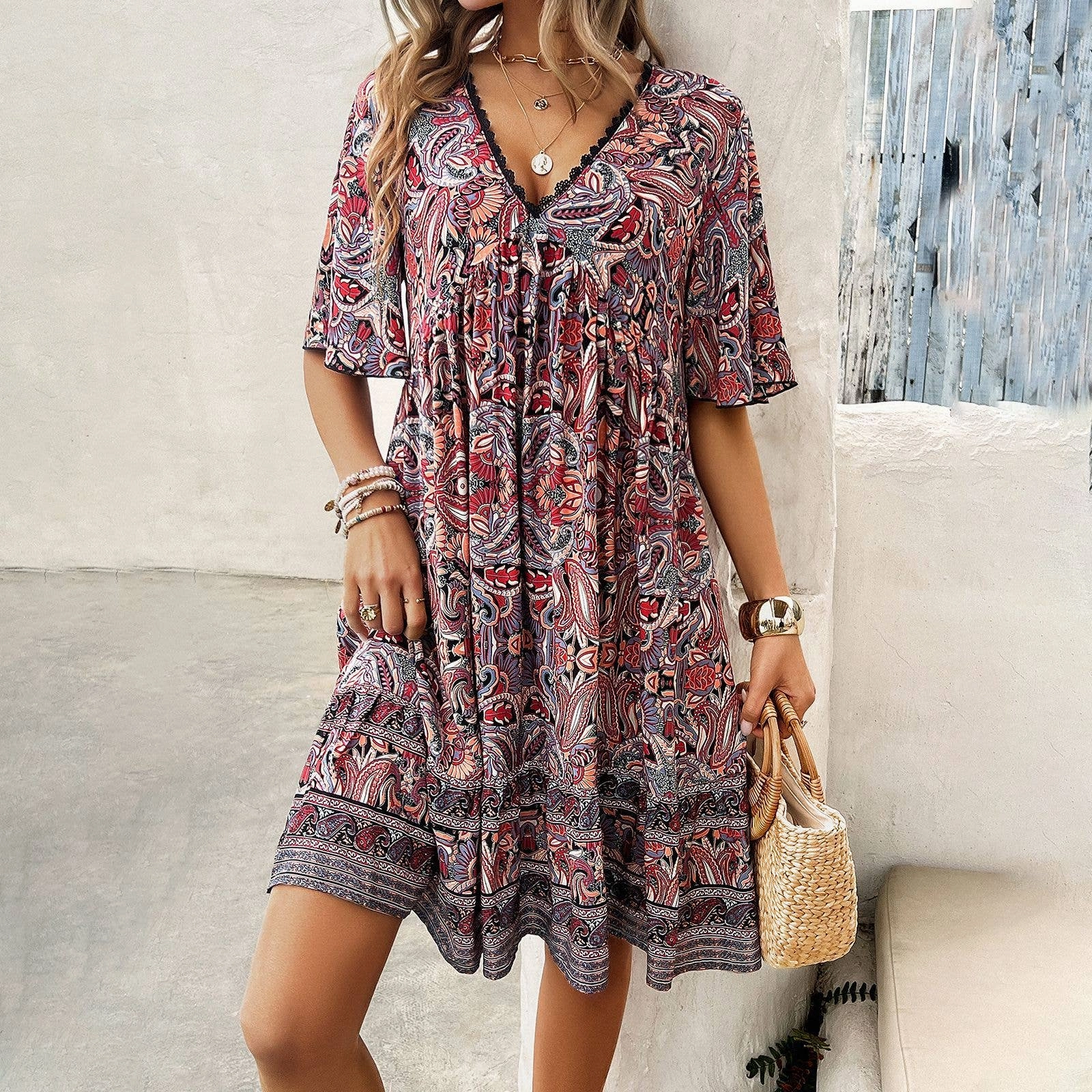 CASUAL HOLIDAY PRINT V-NECK DRESS_CWDSD3738 Seasonal Essential Comfort Look