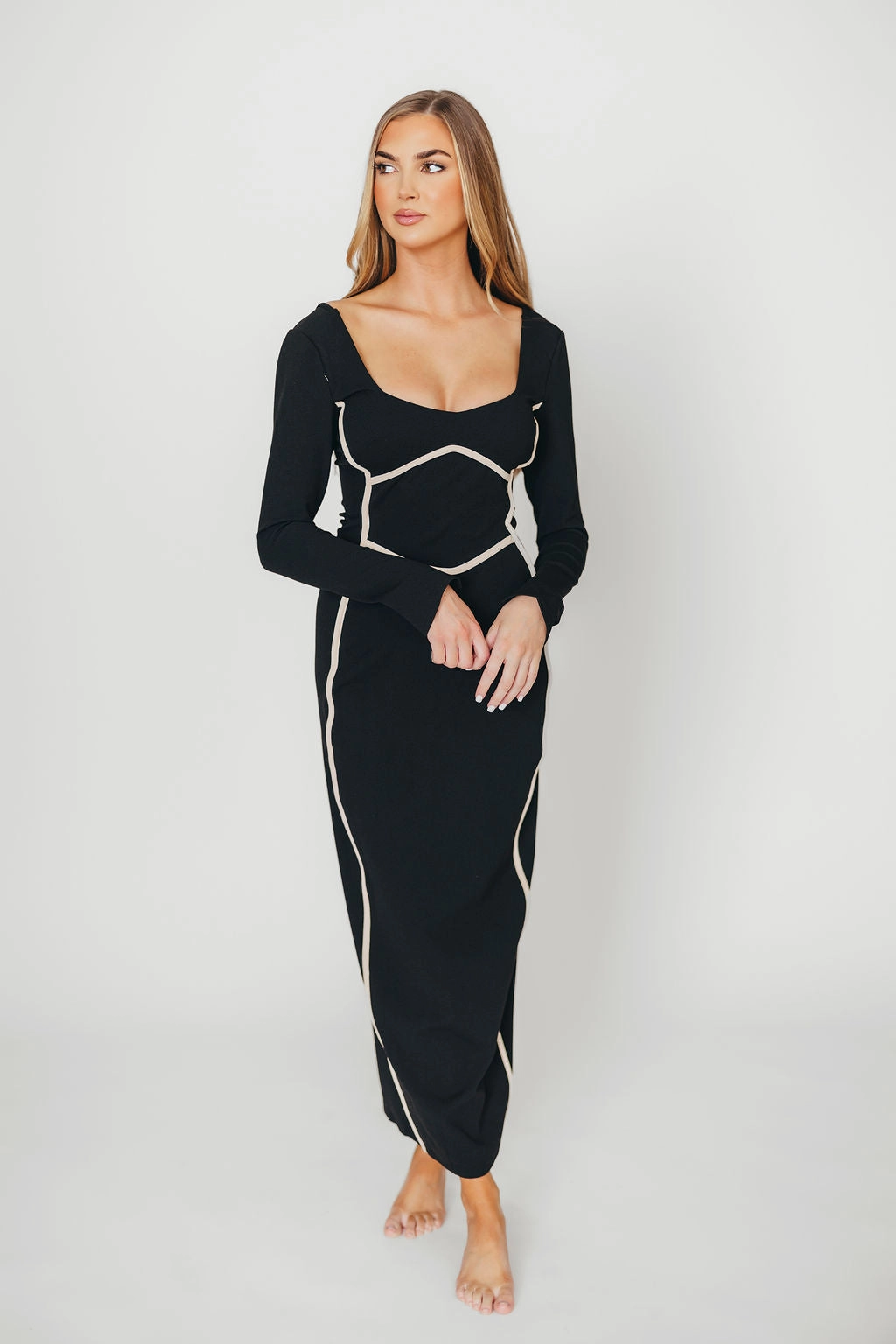 Skin Glow Slit-Hem Shana Bodycon Midi Dress with Piping Trim in Black *Final-Sale*
