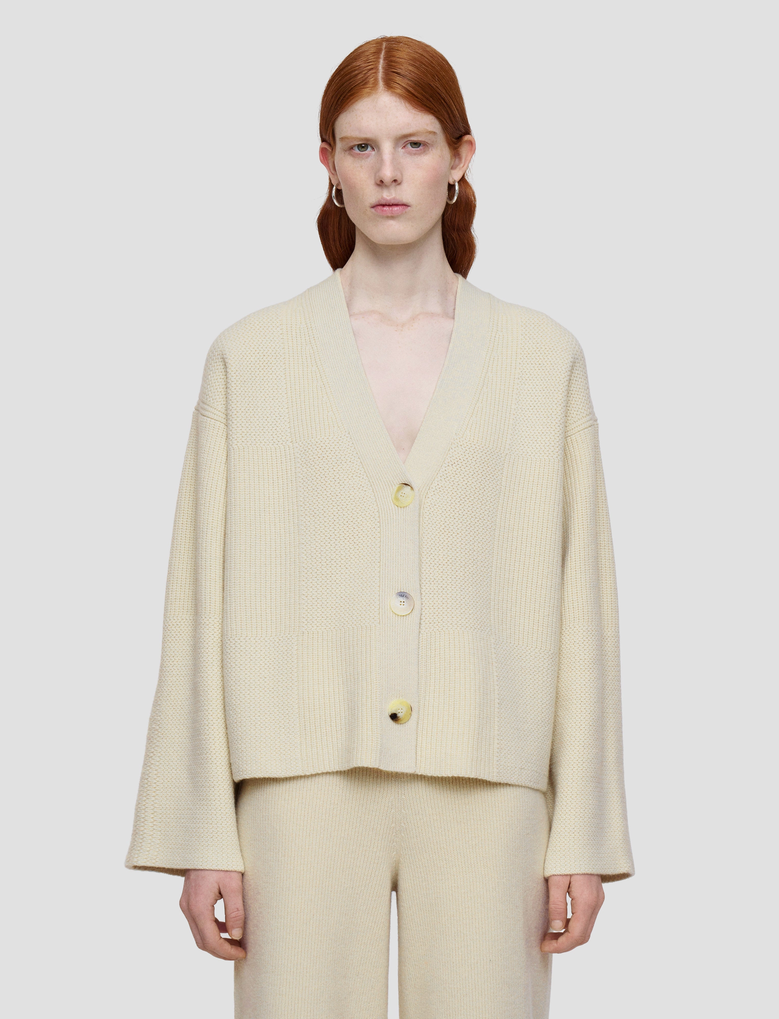 Lightweight Weave Snug feel Soft Wool Cardigan