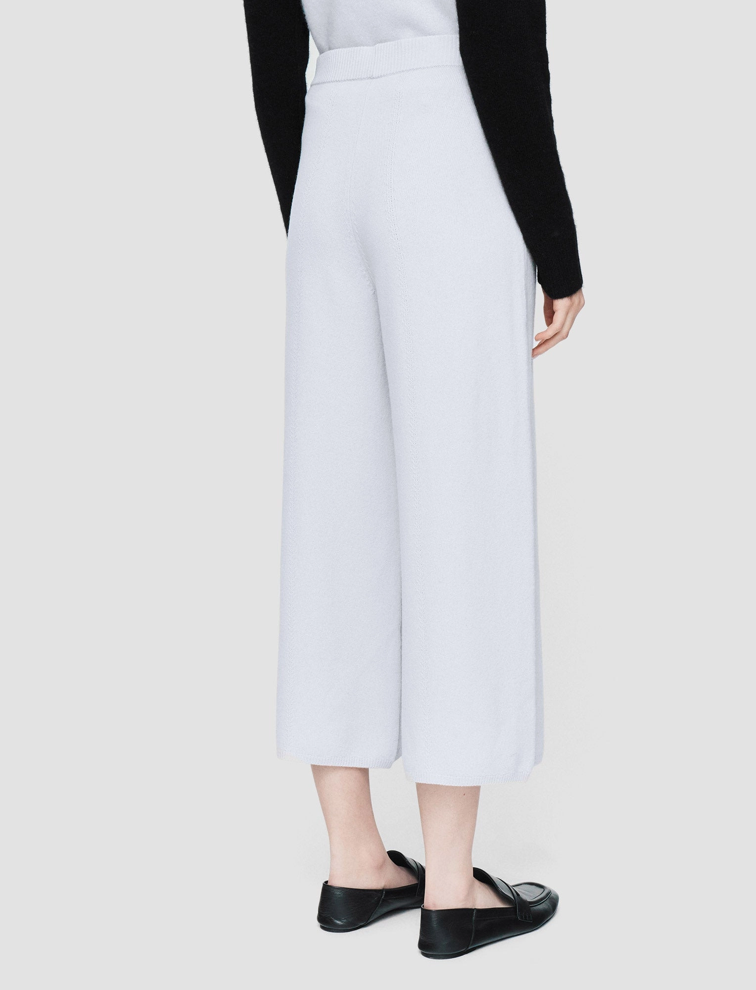 Soft Wool Culottes Minimal Fashion Outdoor Outfit