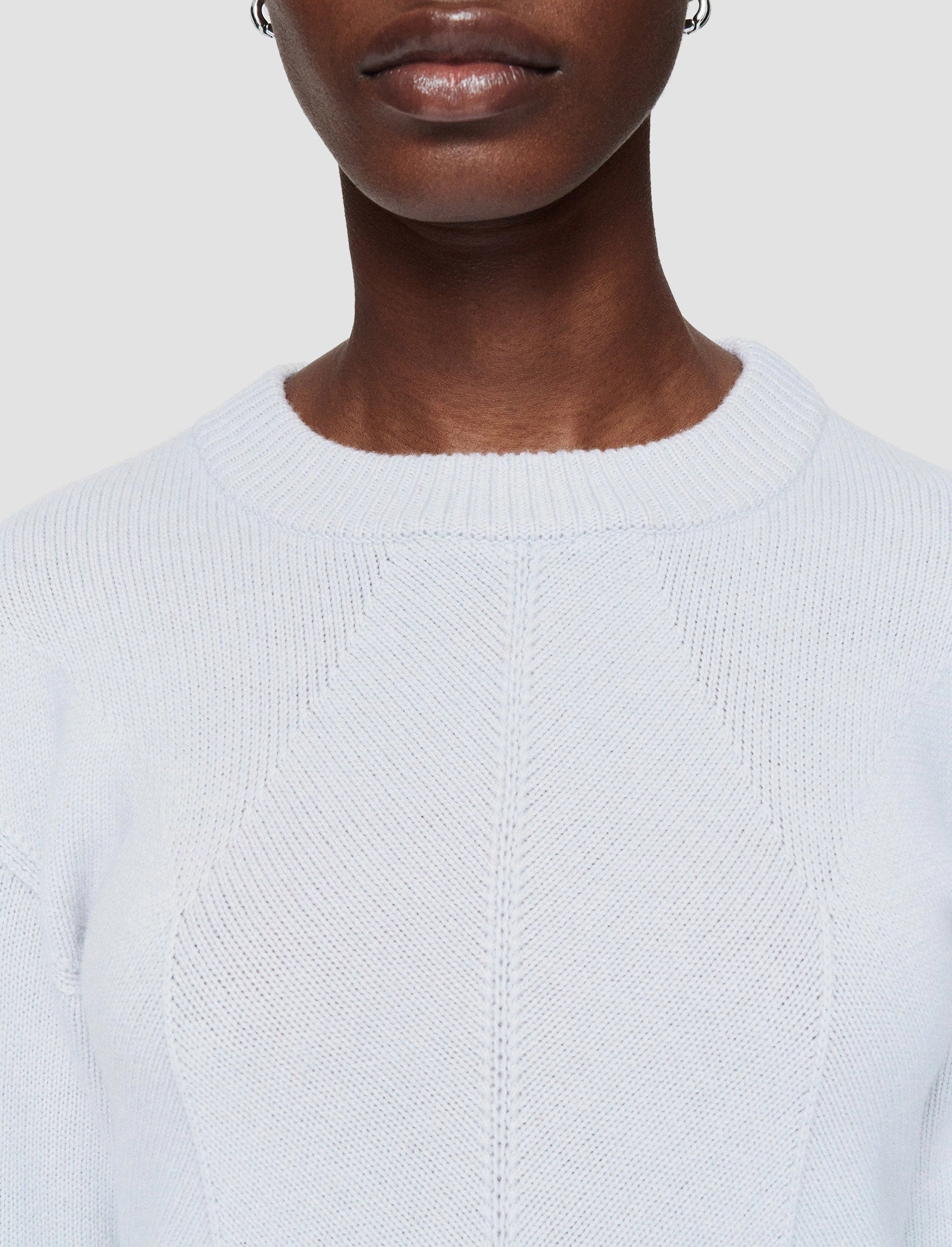 Soft Wool Round Neck Jumper Flexible Ribbing