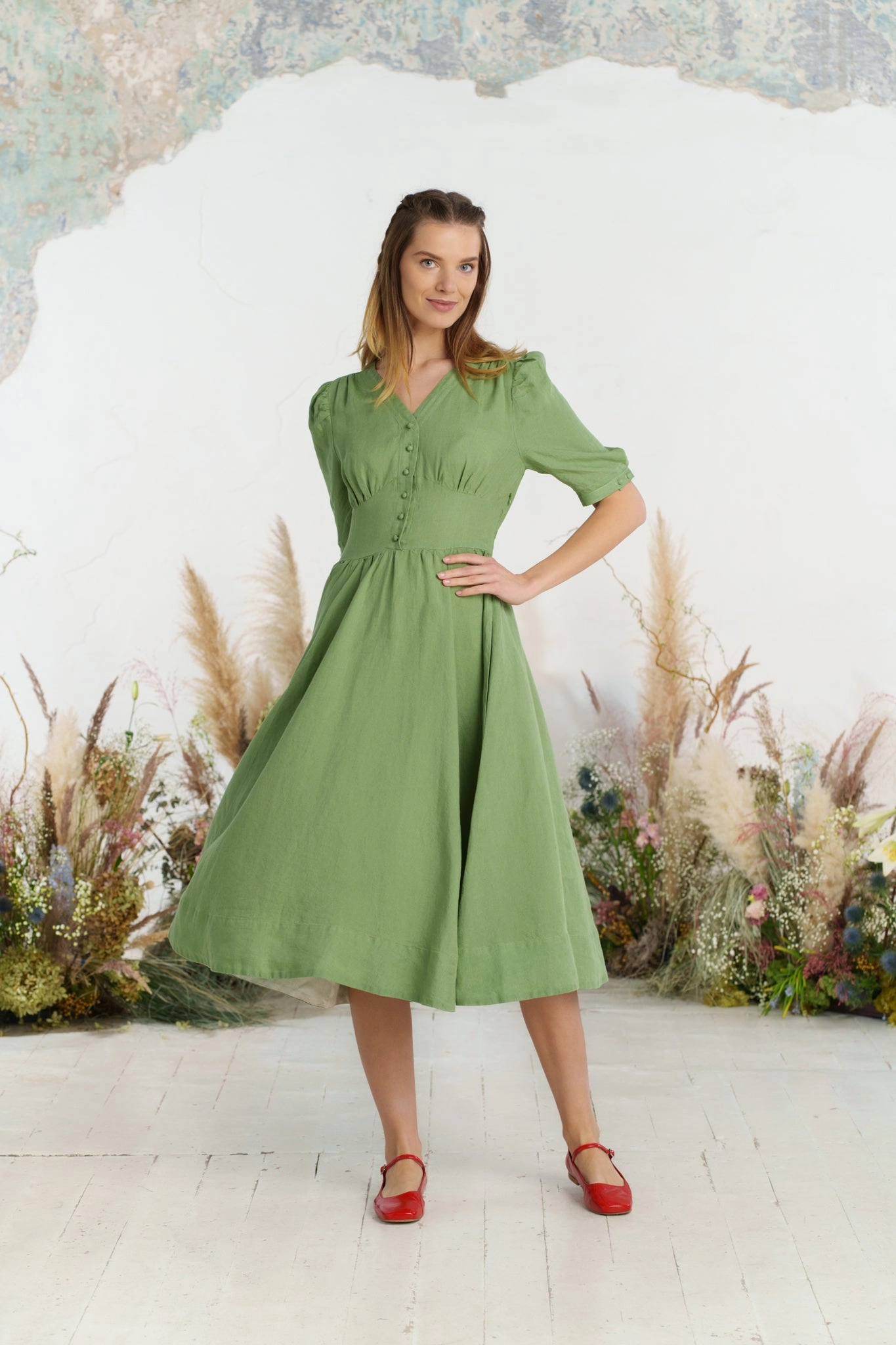 Diane Dress, Puffed Sleeve Subtle Fit Urban Light