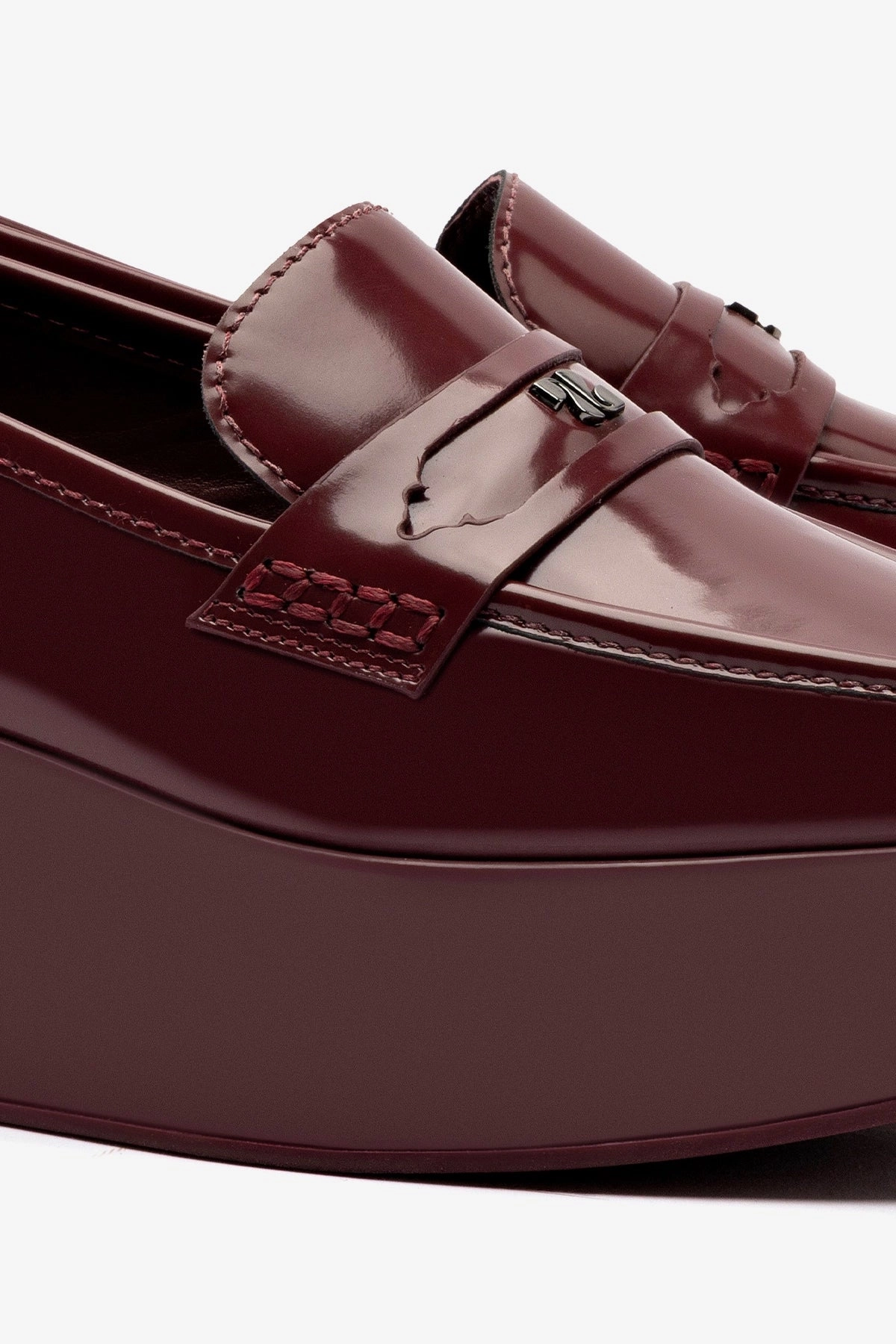 Step Guard Suki Flatform Loafer In Burgundy Box Leather
