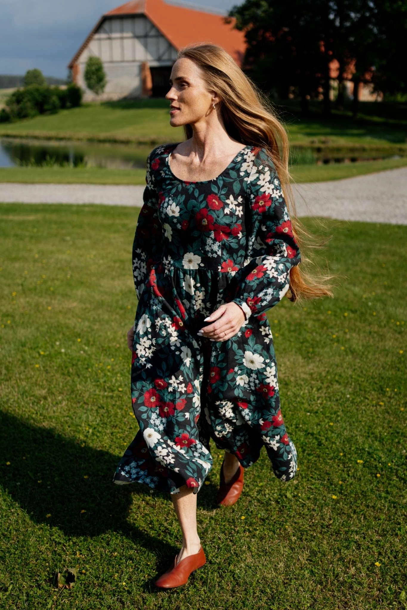 Carmen ?C Bishop Sleeve Linen Midi Dress City-Style Feminine Touch