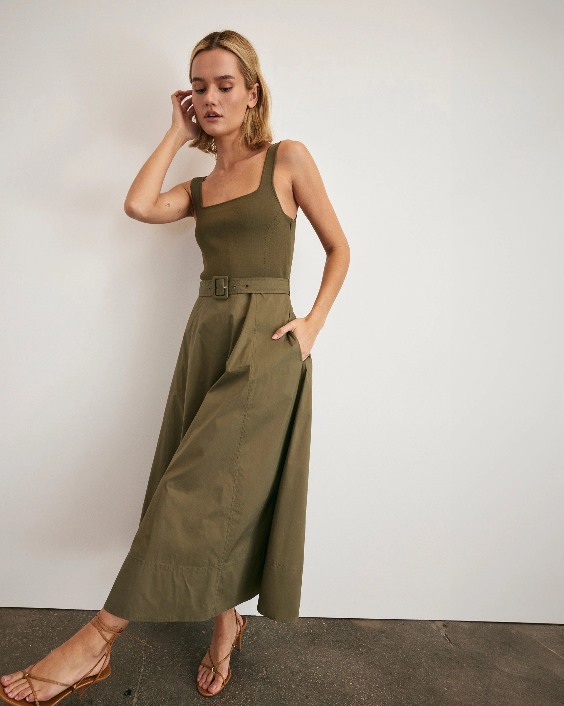 MoistureWicking Yarn Light Reflective Trims Carmen Dress