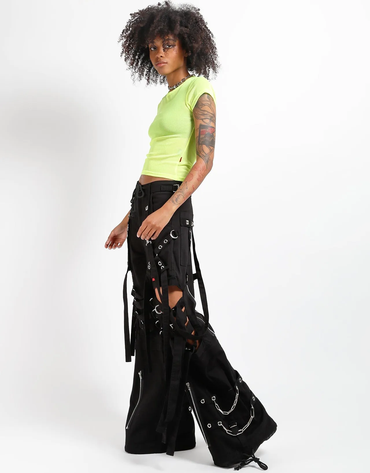 Body-Hugging Fit SUPER CUT OUT PANT