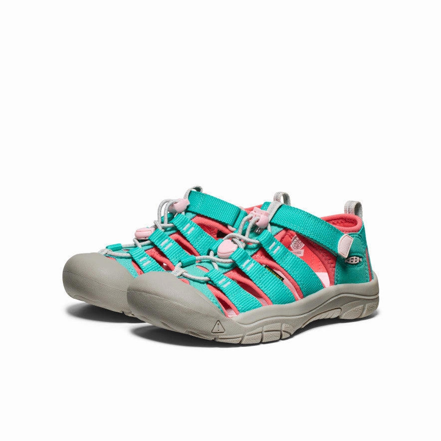 Big Kids' Newport H2  |  Bright Aqua/Giggle Pink Wraparound Design Bare Foot