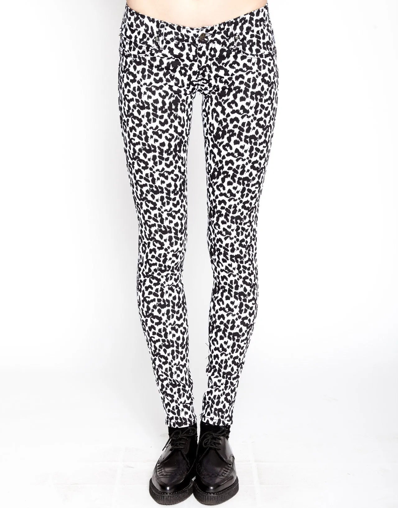 Flattering Fit Non Restrictive Fit T-BACK JEAN LEOPARD
