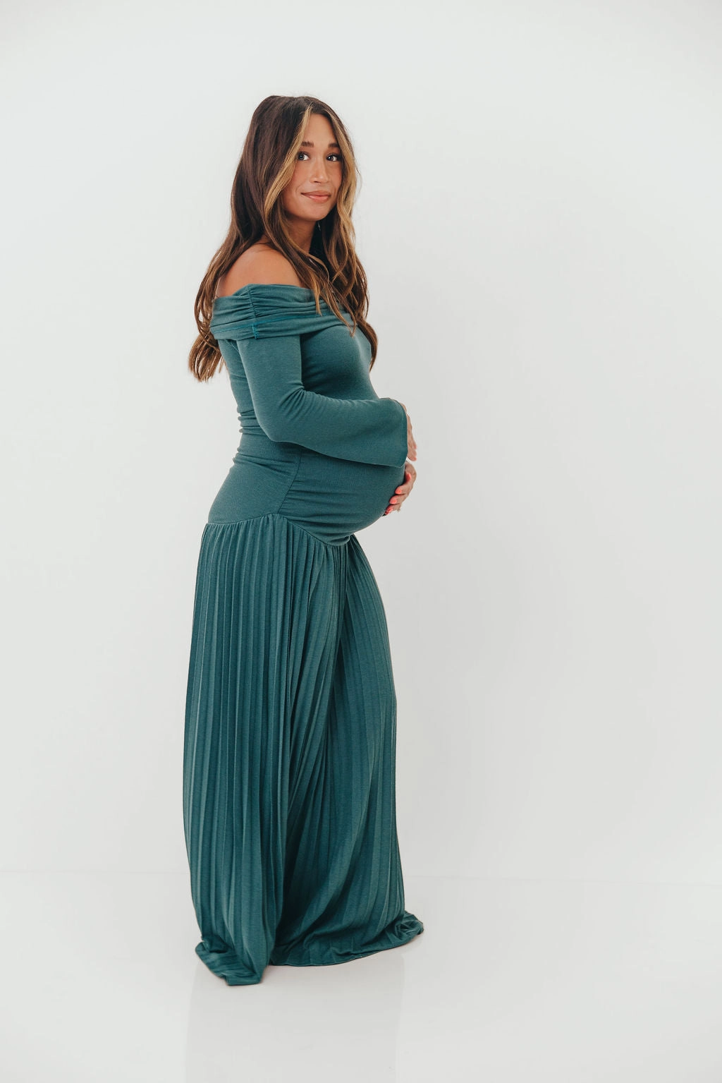 Form Fitting WaterRepellentCoating Lennox Long Sleeve Maxi Dress in Green