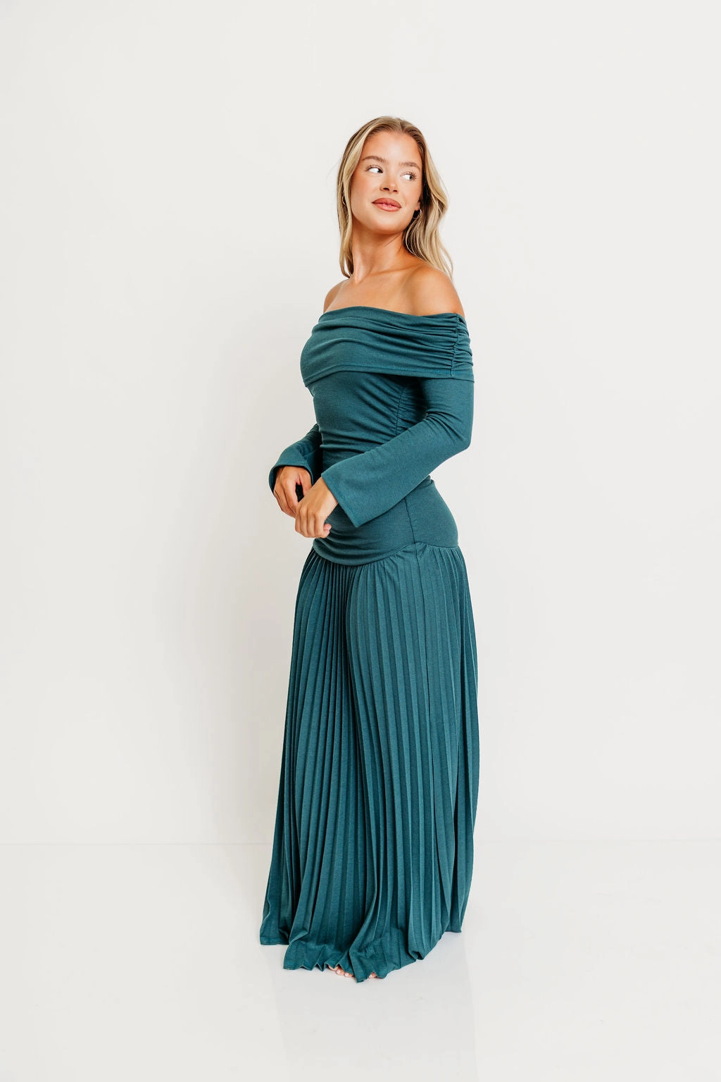 Chilly Weather Comfort Lennox Long Sleeve Maxi Dress in Green