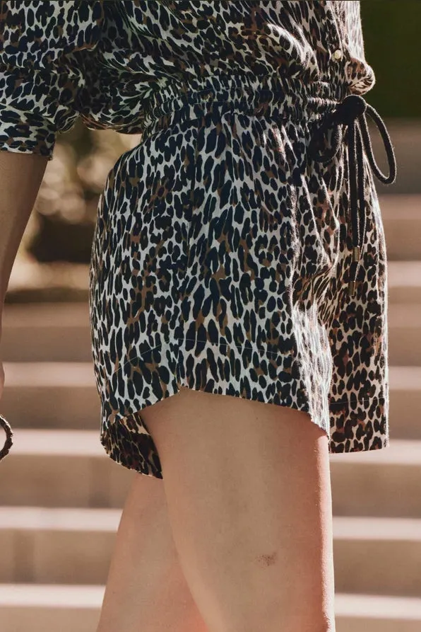 The Delta Short Anti Pilling Surface Motion Ready