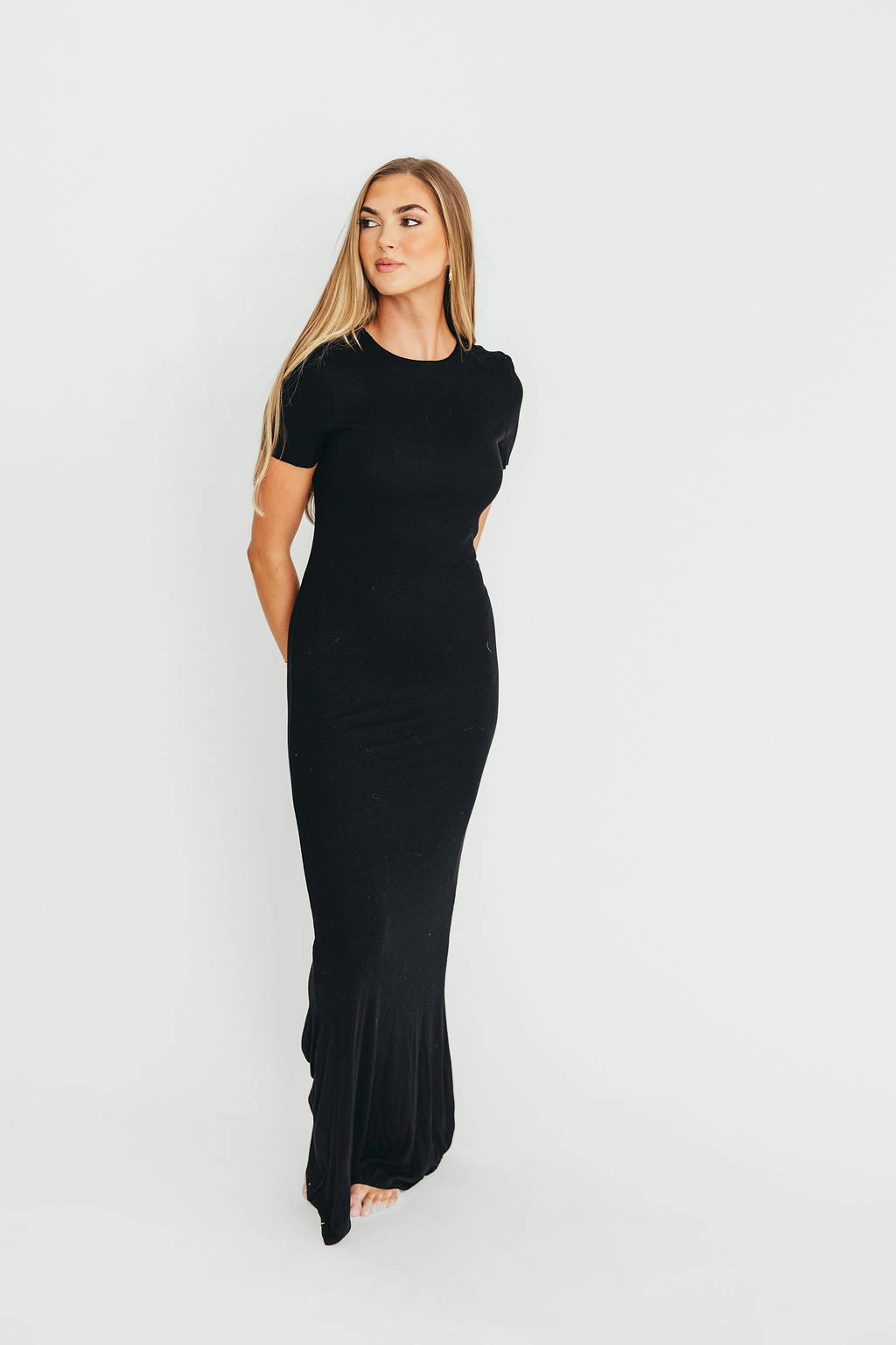 French Vibe The Charlie Ribbed Maxi Dress in Black