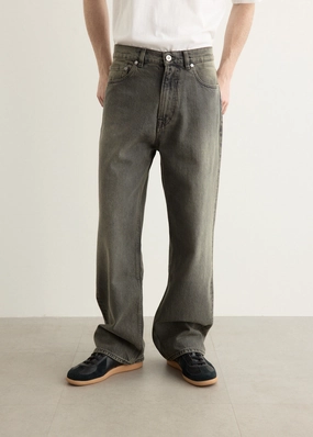 Classic Item Style Basic Third Cut Jeans