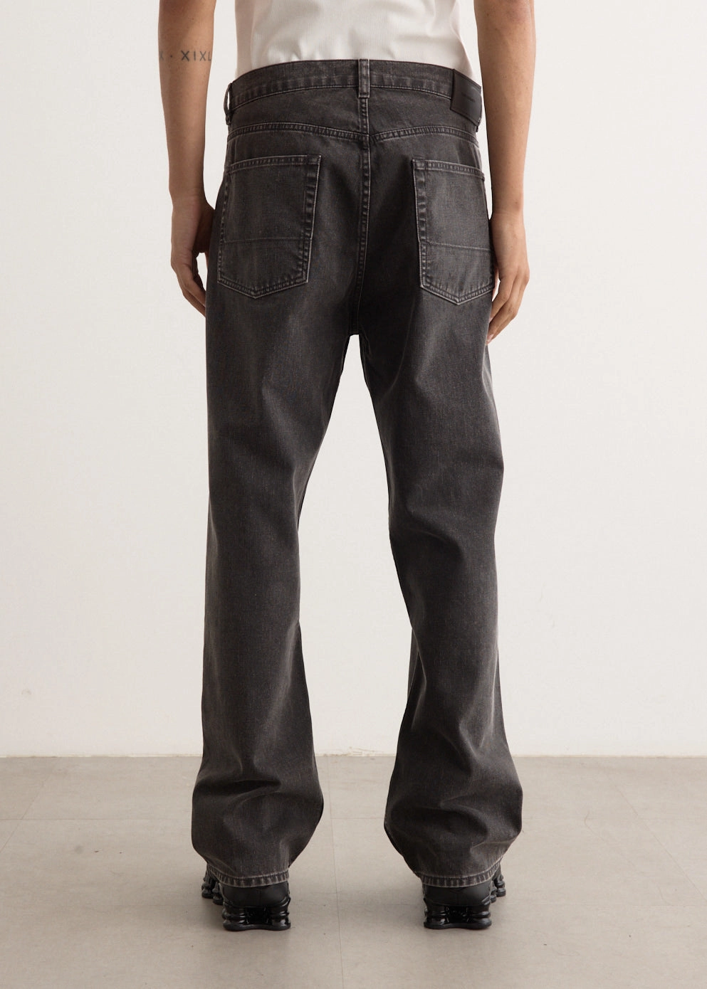 Style Focus Non Fading Technology Third Cut Jeans