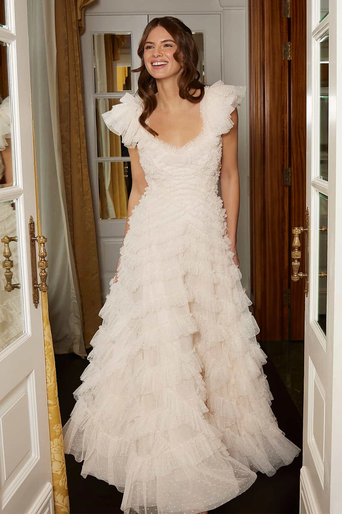 Lola Backless Gown Romantic Style