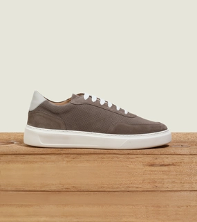 Carver Impact Zones Slip-resistant durability