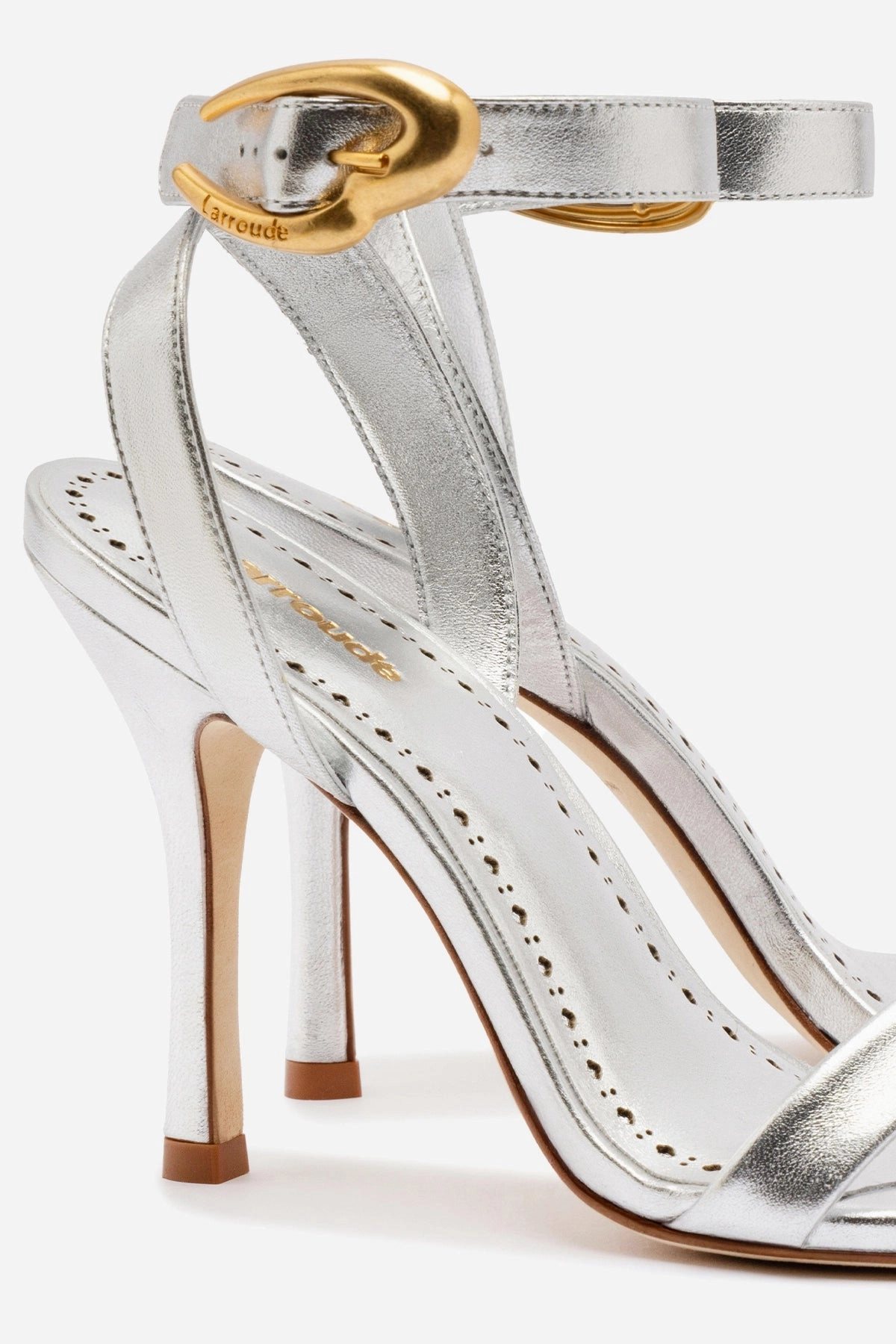 Shock Absorbing Verona Sandal In Silver Metallic Leather