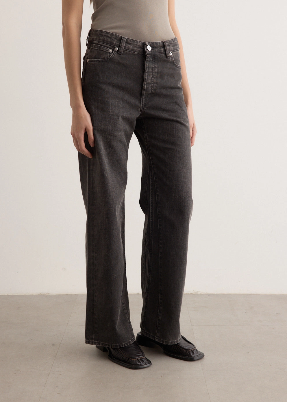 Treble Cut Jeans No Gap Waistband