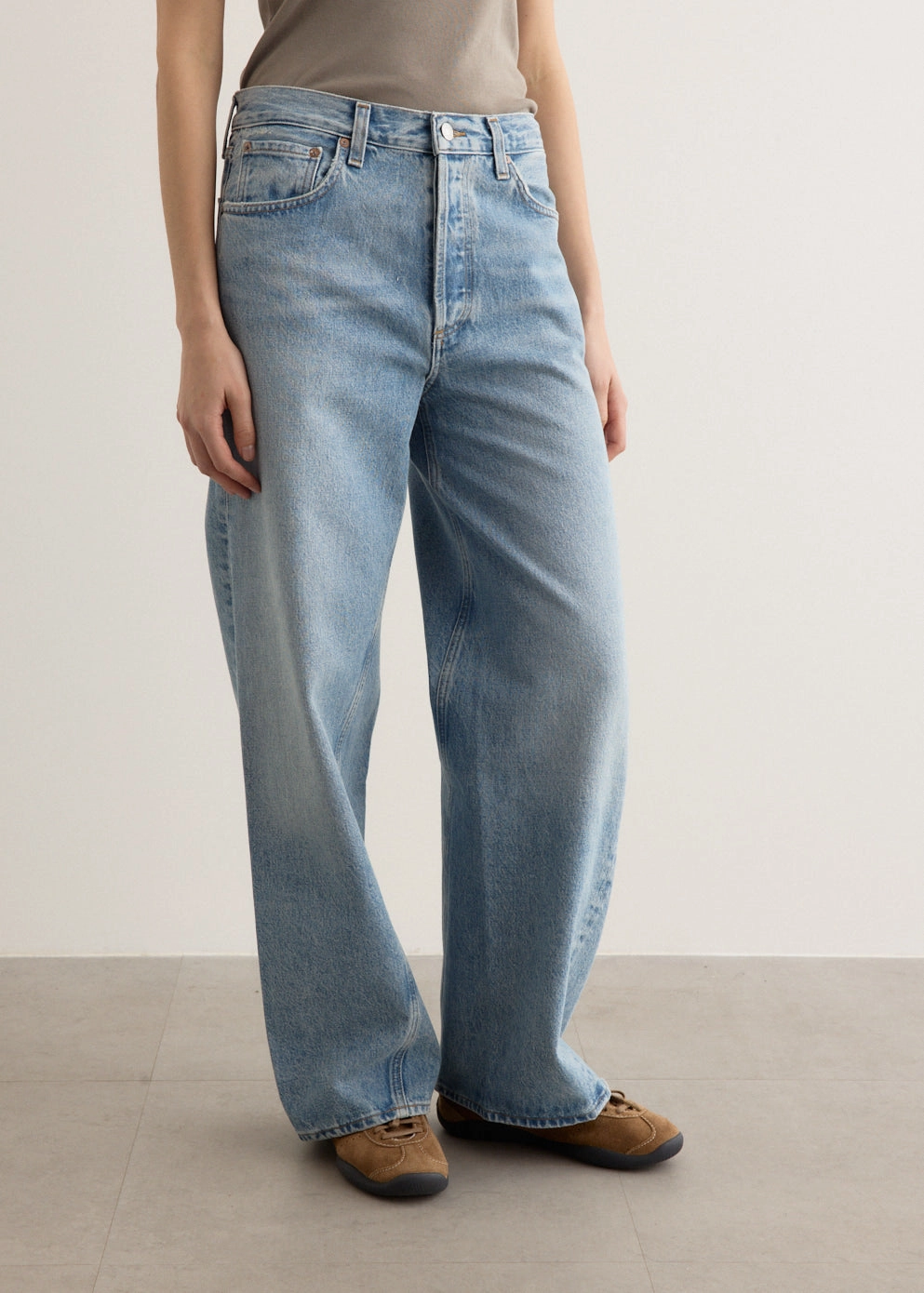 Durable Rivet Hardware Twist Low Slung Baggy Jeans