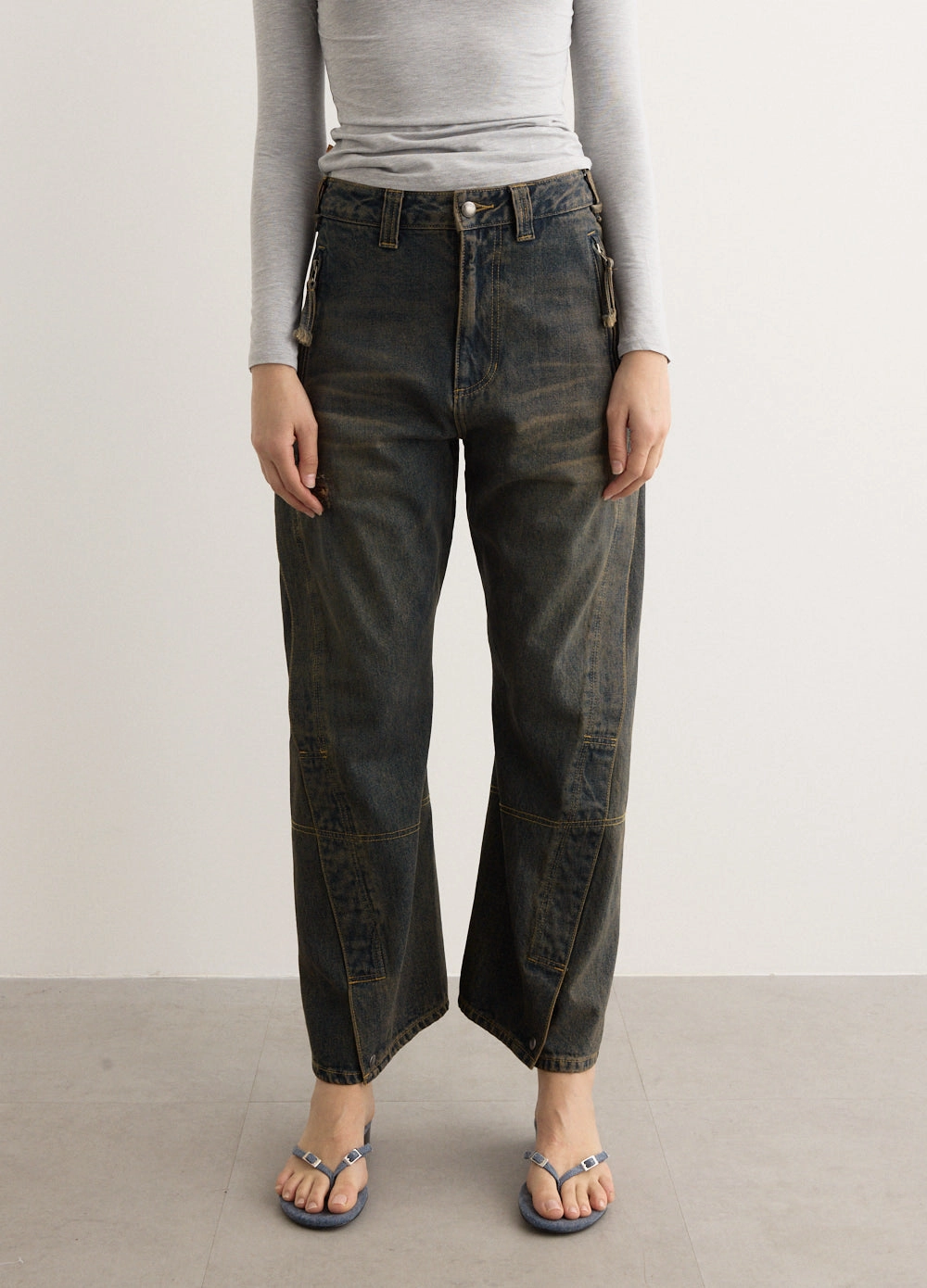 Breathable Feel Unisex Twisted Zipper Pocket Jeans