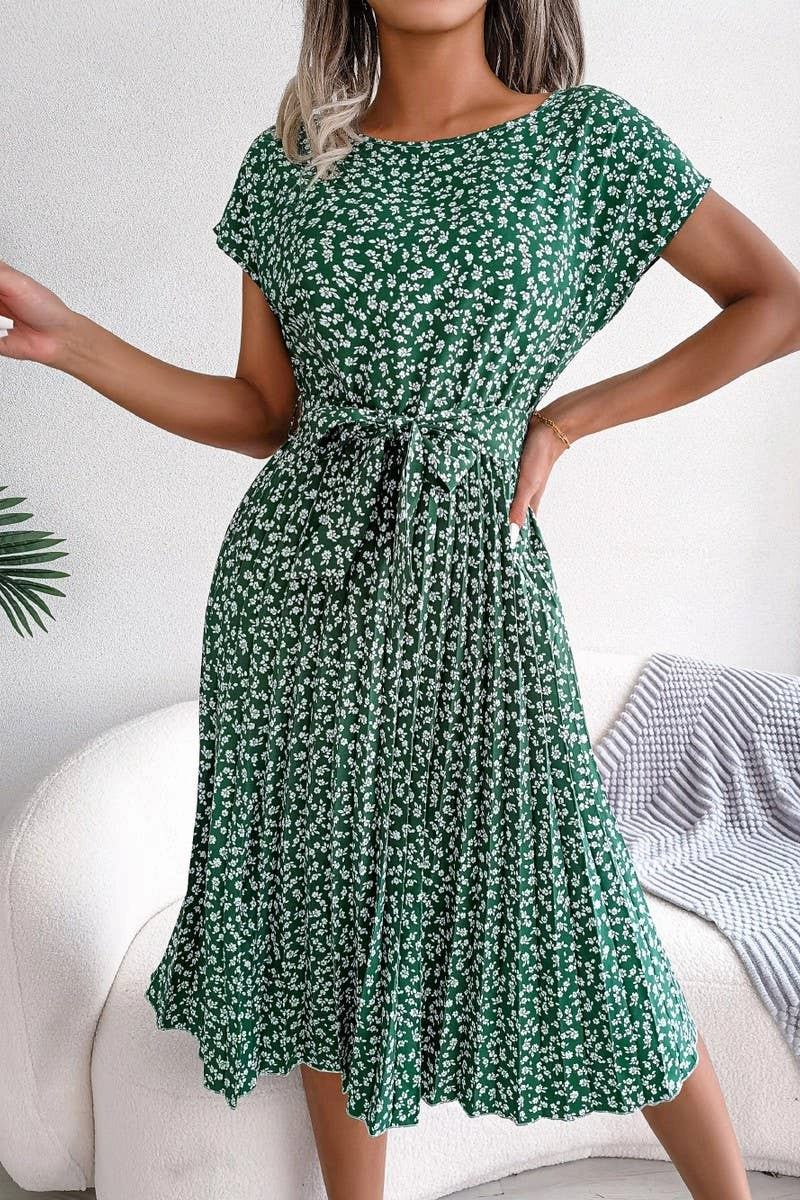 CASUAL SHORT SLEEVE FLORAL LARGE PLEATED DRESS_CWDSD2554 Crisp Texture Vibrant Form